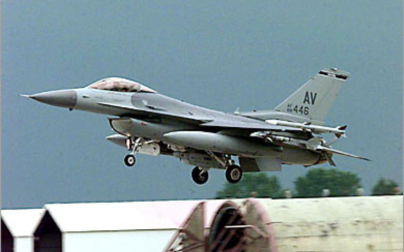 استشهاد طيار في رحلة تدريبية