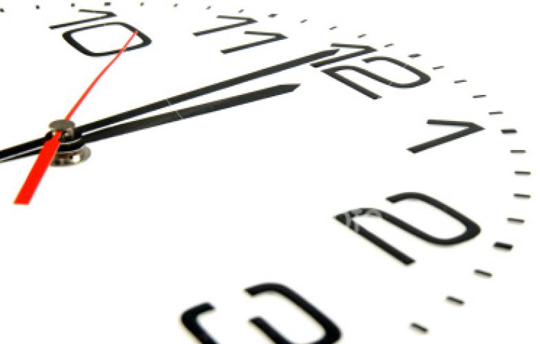 دقيقة لكل مرشح