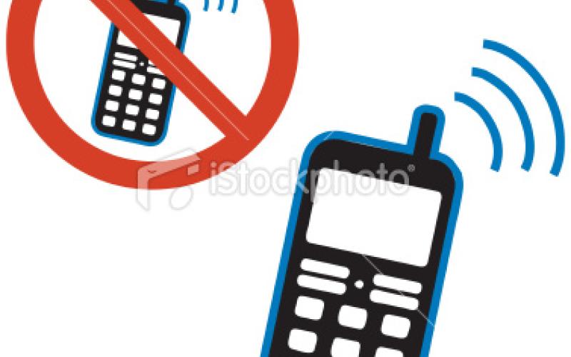 الداخلية تمنع التدخين والخلوي داخل مراكز الاقتراع 