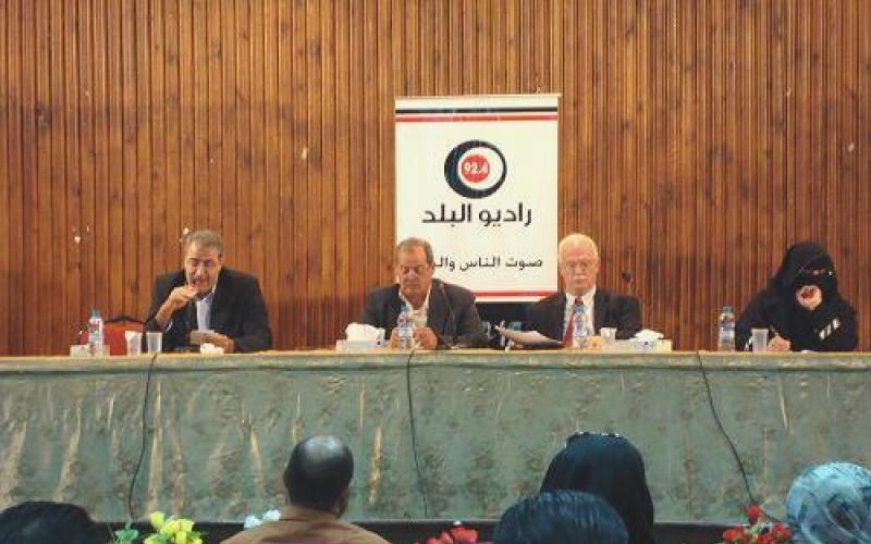 في مناظرة انتخابية : مرشحون يدعون لتخزين البندورة وآخرون يؤديدون تصدير الزيتون إلى إسرائيل