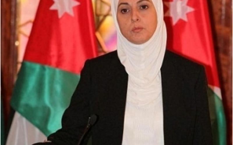 السفيرة السويدية تنتقد قلة الوزيرات في الحكومة 