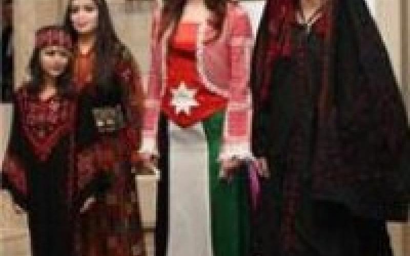 عرض للأزياء التراثية في الزرقاء 