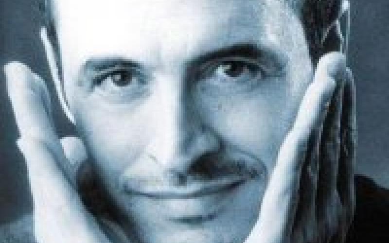 "الفنانين الأردنيين" تقاضي كاظم الساهر وآمال ماهر 