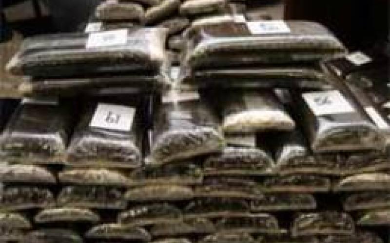 تخفيض الحكم على مدانين بتهريب مخدرات