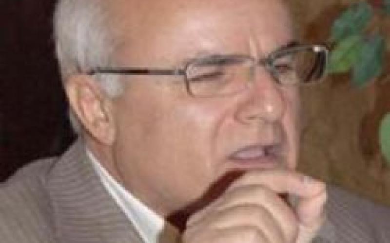 النائب حدادين يحذر المجلس من الدخول في لعبة سياسية