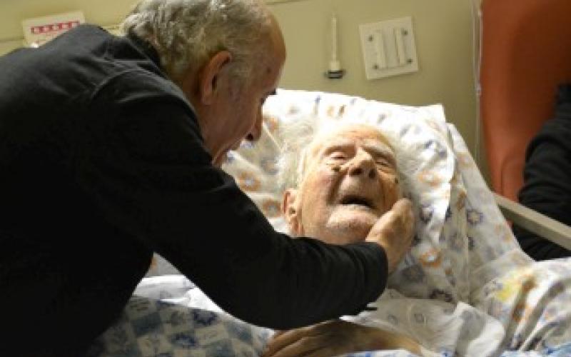 Appeals to permit woman to attend funeral of her father, the oldest man in Jerusalem