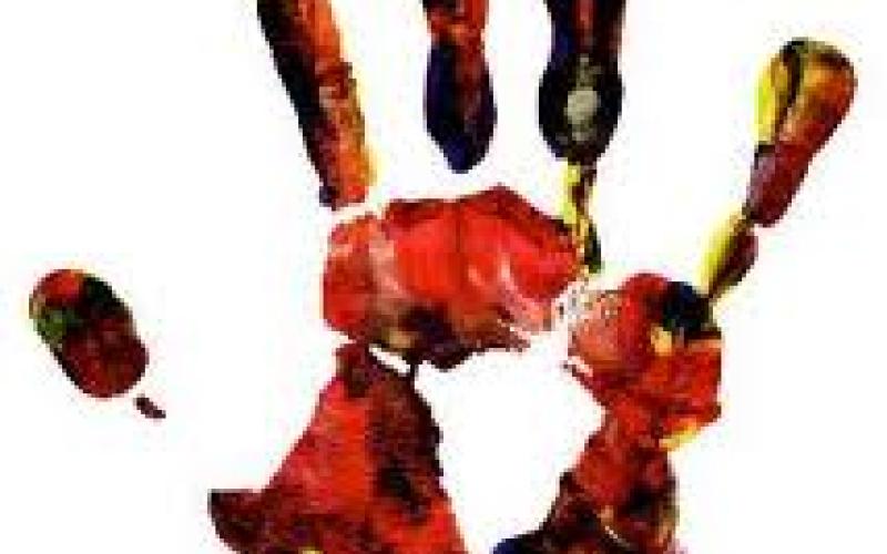 ادانة ستيني قتل زوجته وطفلتيه