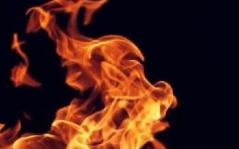 شاب يحرق نفسه في حديقة النزهة لخلافات زوجية