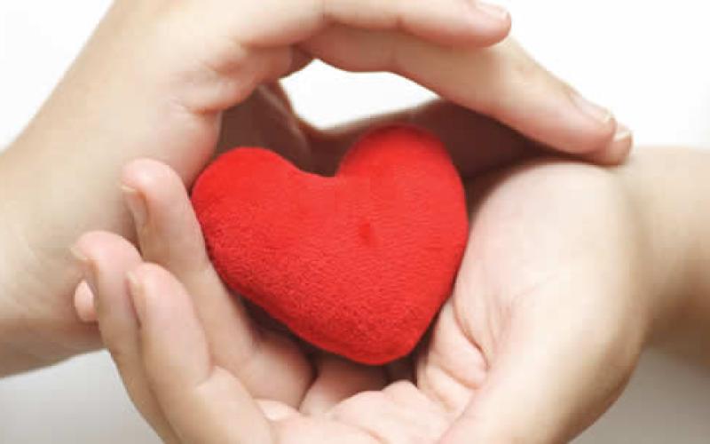 عيد الحب..يخترق العادات الاردنية ليجد طريقه الى بعض القلوب