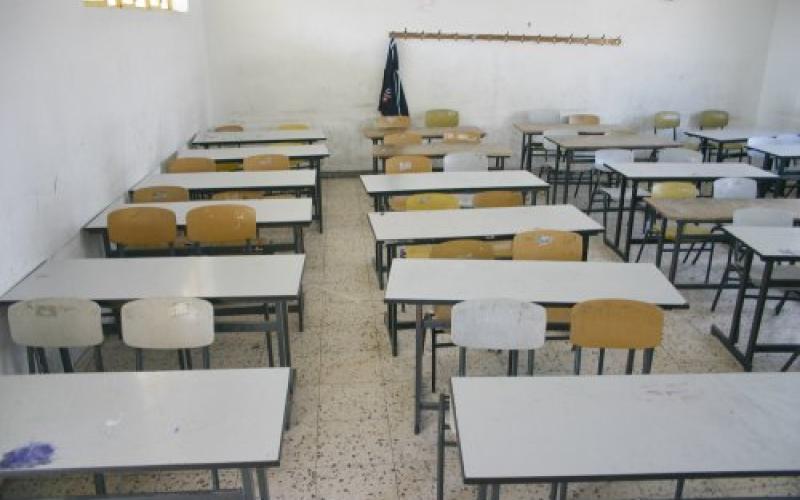 المعلمون يبنون الخيام والوزارة عاجزة عن سد النقص 