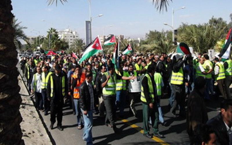 الكفاوين يعد الحركة العمالية بقانون تنظيم نقابي