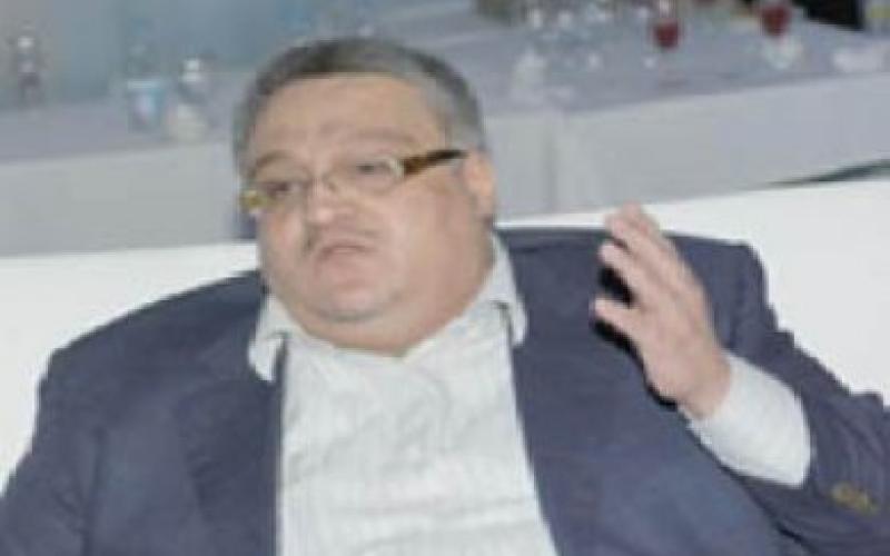 العبوس: أجريت عمليات مشابهة لحالة شاهين تحت الشادر