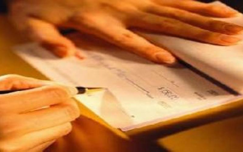 حقوقيون: إدراج “الشيكات” بالعفو العام سيحفظ السلم المجتمعي