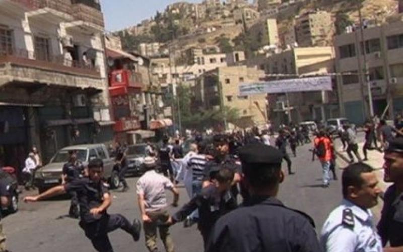 أحزاب.. بين إدانة الاعتداء على المعتصمين.. ورفض الاعتصامات