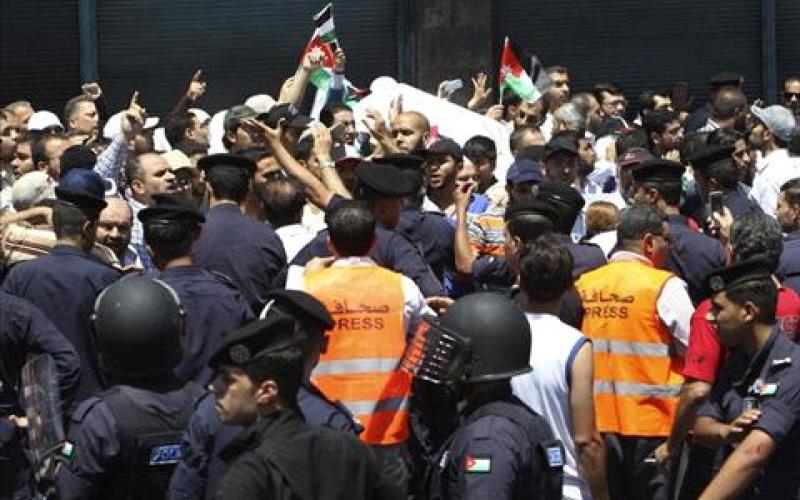 نقابة المحامين تطالب بلجان قضائية بديلا عن لجان الأمن