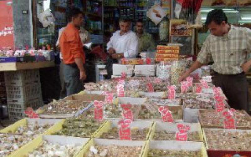 الأسواق تشهد انتعاشا خجولا بفعل الرواتب المبكرة والمكرمة 