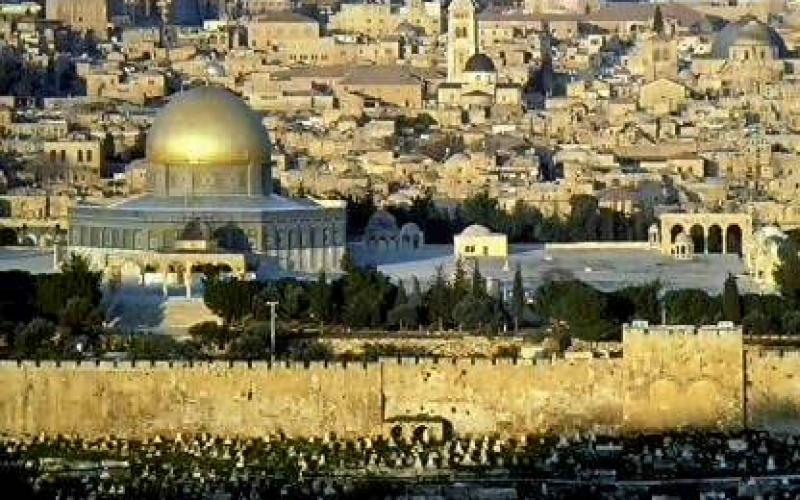 ذر الرماد في العيون