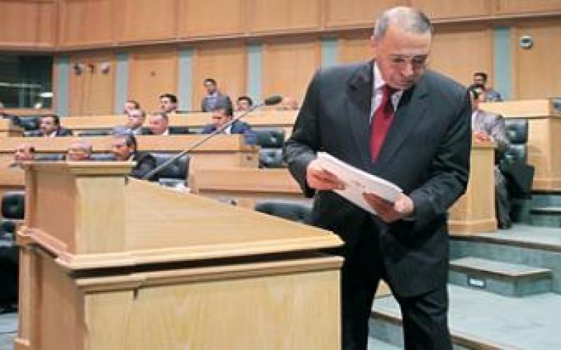 النواب يفشل في منع حل مجلسهم والبخيت يعتبر الحل مصلحة وطنية