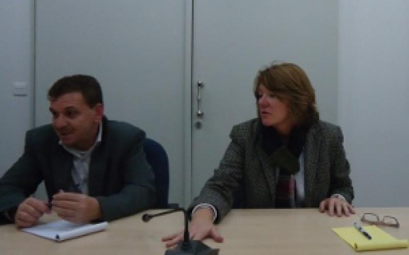 وكالة الغوث تقدم خدماتها للاجئين السوريين