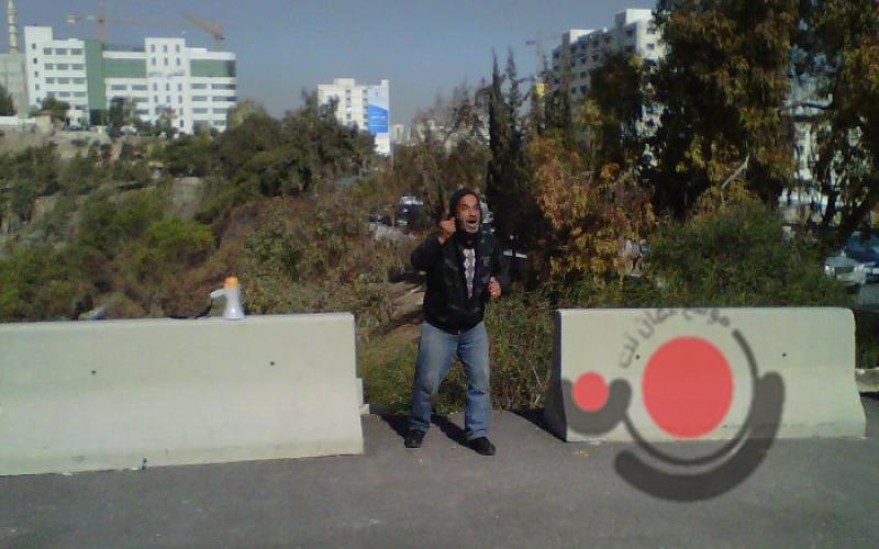 فيديو.. الصبيحي يحاول إحراق نفسه والخصاونة يتعهد بمتابعة قضيته