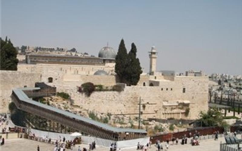 إسرائيل تغلق جسر باب المغاربة في مدينة القدس