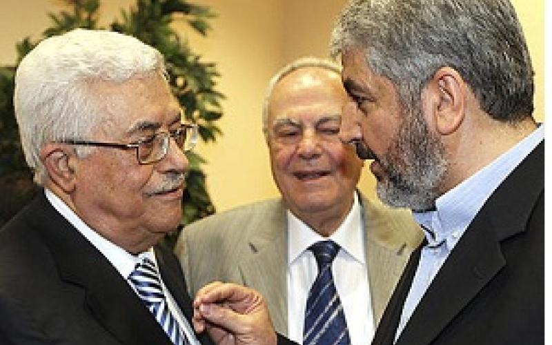 مصدر فلسطيني: عباس ومشعل التقيا "سرا" في عمان