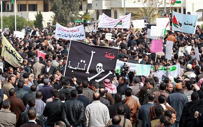 فيديو النائب المجالي يعلن إنهاء أزمة المعلمين