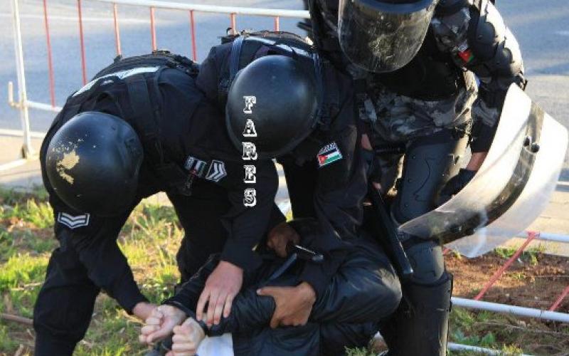 نقل 3 من موقوفي اعتصام الرئاسة للبشير للتحقق من ادعاءات التعذيب