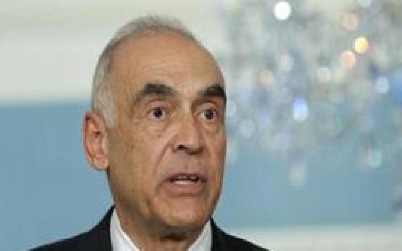 السفير المصري ينفي أزمة دبلوماسية عقب فض اعتصام مصري