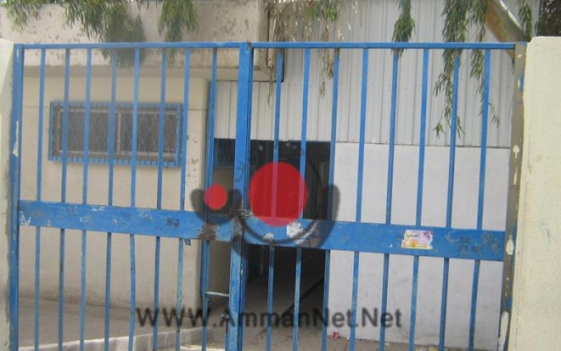 إضراب الاونروا يشل الخدمات في المخيمات.. فيديو 