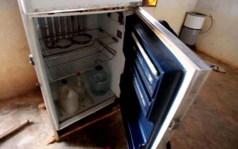 أردني يعرض أبنائه للبيع لمصلحة خزينة الدولة