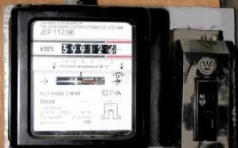 رفع الكهرباء يلغي عروض شركات الاتصالات