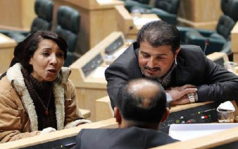 النائب السردية تسأل الطراونة عن إعفاءات مشروع العبدلي