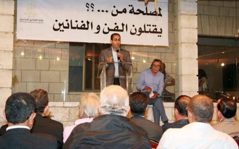 استمرار مسلسل اعتصام الفنانين وحلقات من الصمت