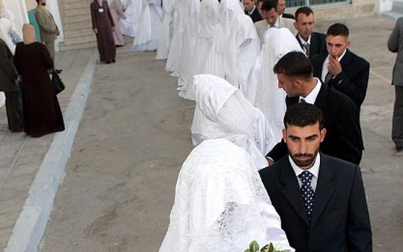 (46) عريساً وعروساً في حفل جماعي الجمعة 