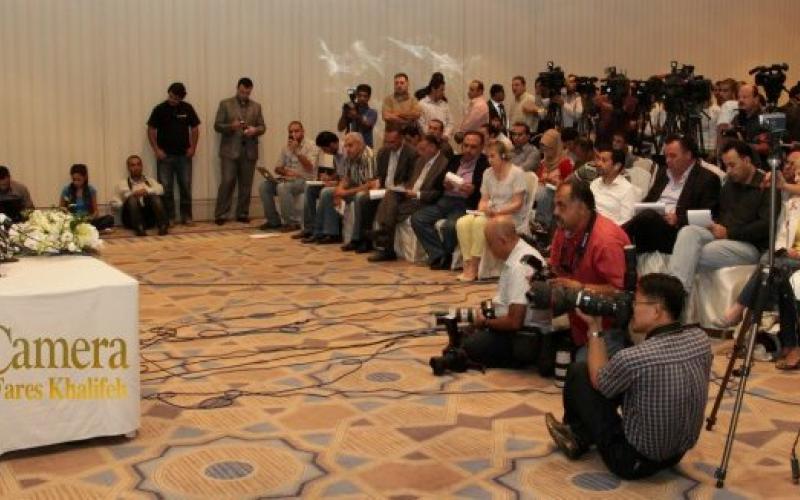 جانب من المؤتمر الصحفي لرئيس الوزراء السوري المنشق رياض حجاب- عدسة فارس خليفه/فيسبوك 