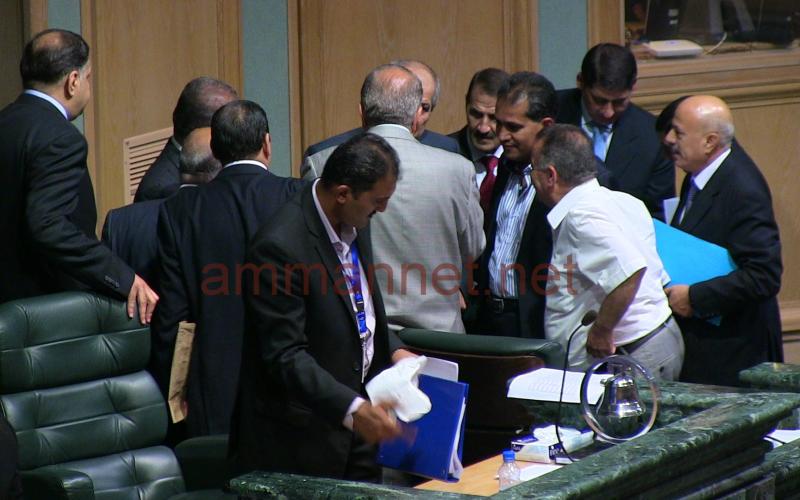 فيديو: النواب يقرون قانون المطبوعات والنشر