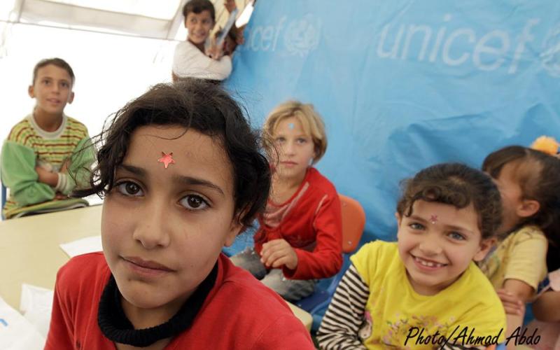 اطفال في مخيم الزعتري للاجئين السوريين - عدسة احمد عبده/ فيسبوك 