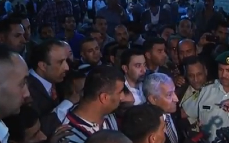 وصول عبد الله النسور الى السلط بعد تكليفه بتشكيل الحكومة 