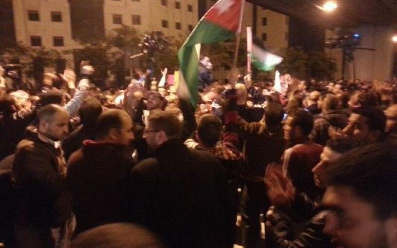 صور- معتصمو الداخلية بعد قرار الحكومة: هبة شعبية وثورة جياع- تحديث