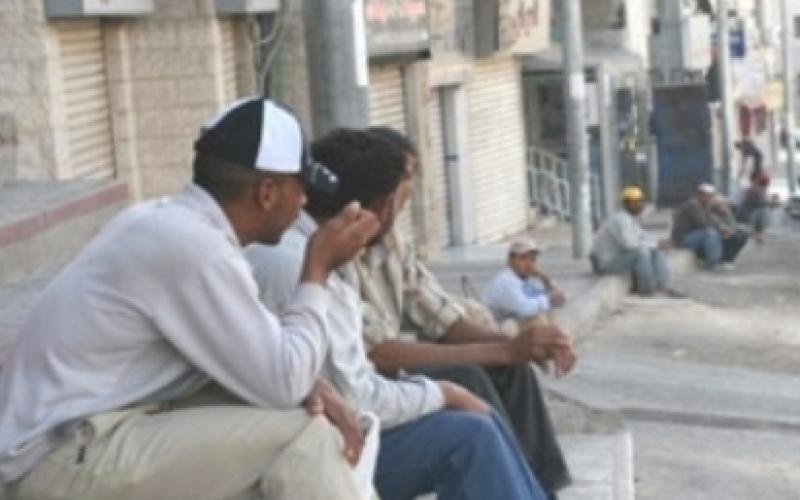 حملة تفتيش بحق الوافدين تثير استياءً حقوقيا