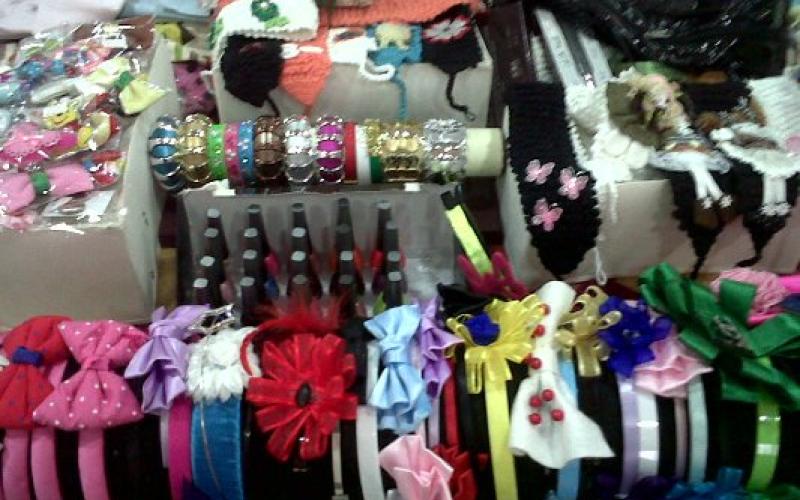 فتيات "جانحات" يعرضن أشغالهن في بازار خيري