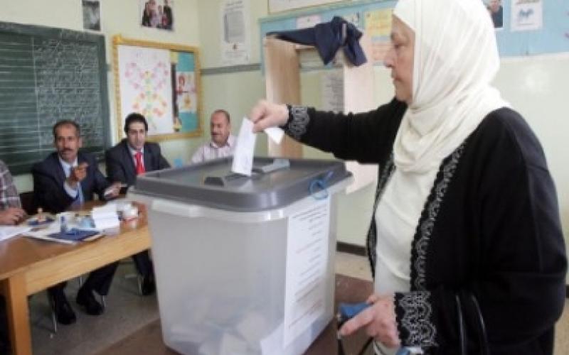 نساء راغبات بالترشح يدعون لوضع كاميرات مراقبة في مراكز الاقتراع والفرز
