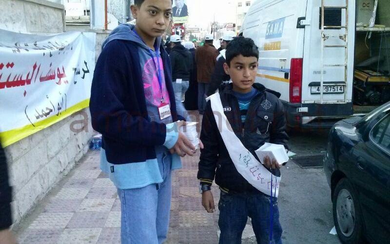 استغلال الاطفال في الترويج للانتخابات- عدسة هبة عبيدات 