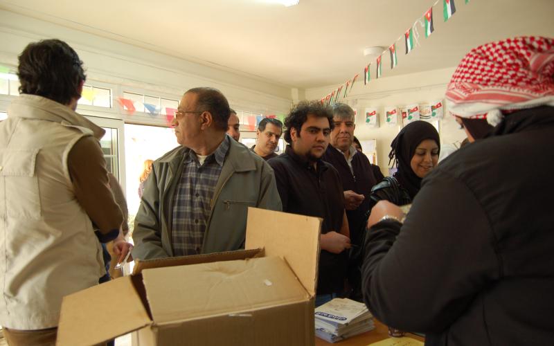 أولى عمان نتائج متوقعة والمشهد يتكرر 