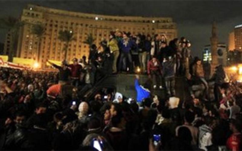 مرسي يوافق على إعادة النظر في الطوارئ 