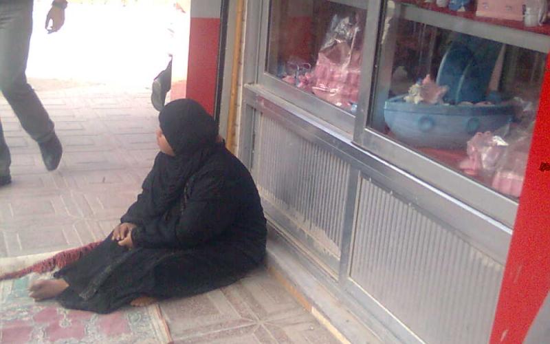 تسول اللاجئين ظاهرة تشي بتقصير الجمعيات في المفرق