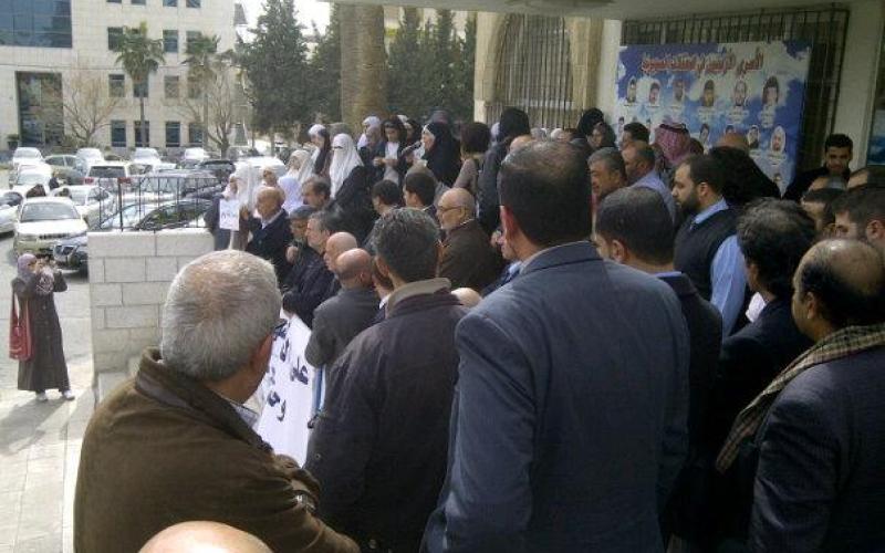 اعتصام تضامني مع الاسرى امام النقابات 