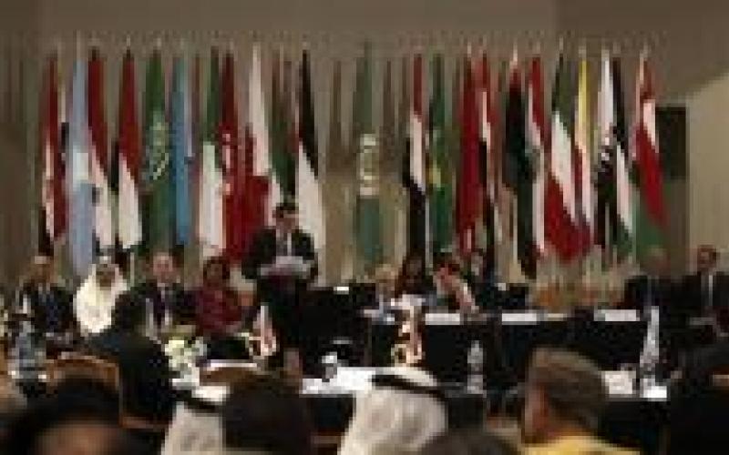 الجامعة العربية تسمح بتسليح المعارضة السورية