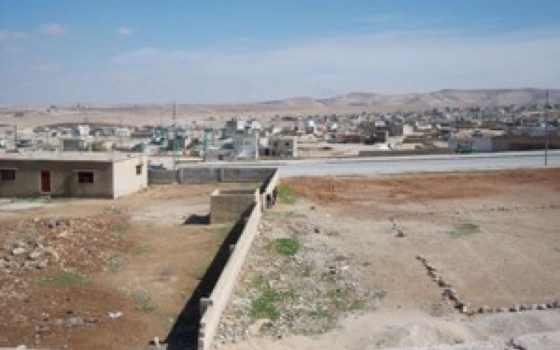 قرية أبو صياح: إغلاق الطريق احتجاجا على انقطاع المياه